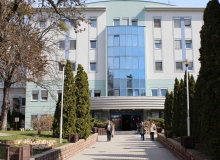 Központi épület